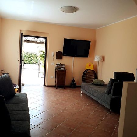 Beb Ulivo Bed & Breakfast Santa Giuletta Екстериор снимка