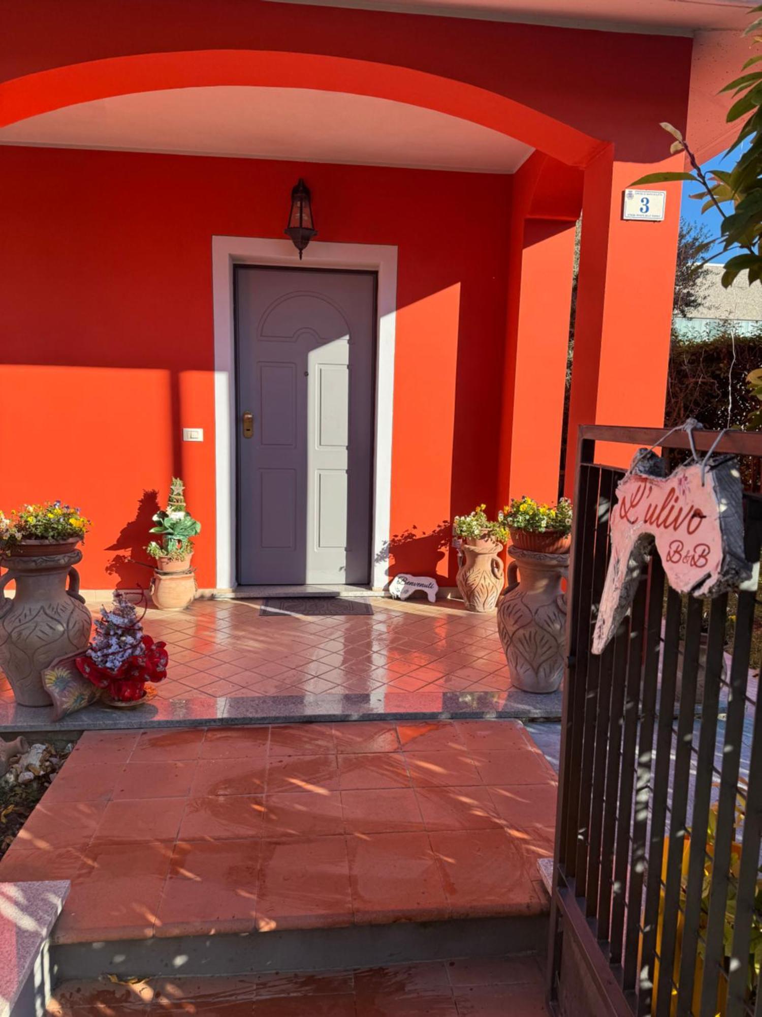 Beb Ulivo Bed & Breakfast Santa Giuletta Екстериор снимка